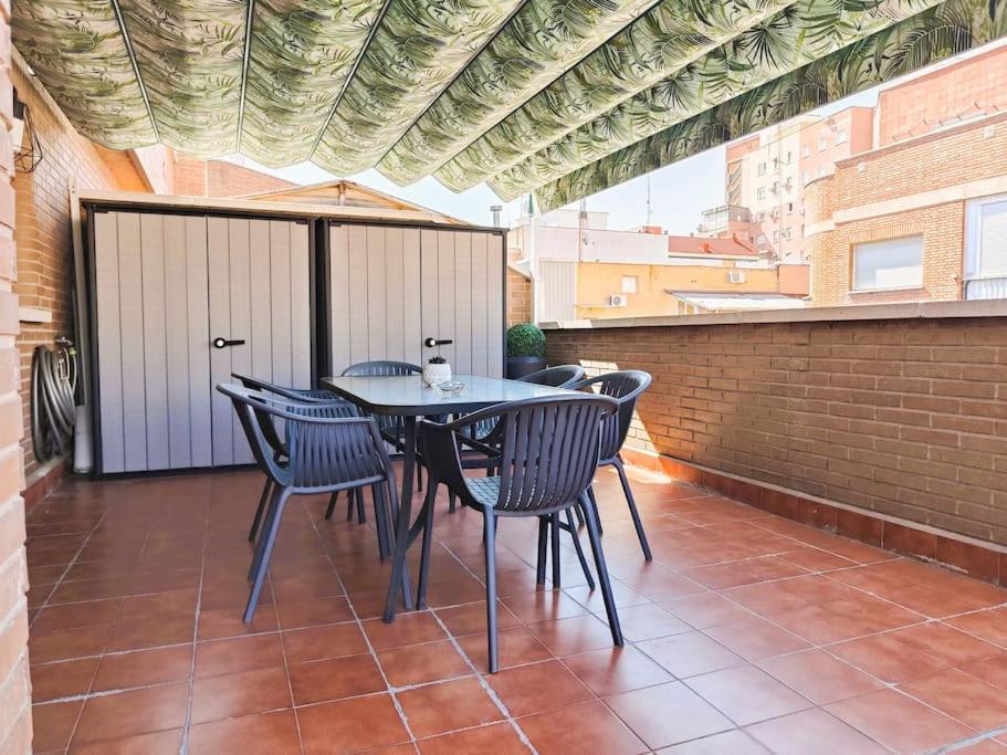 Apartamentos Turisticos Seviro Madrid Exterior photo